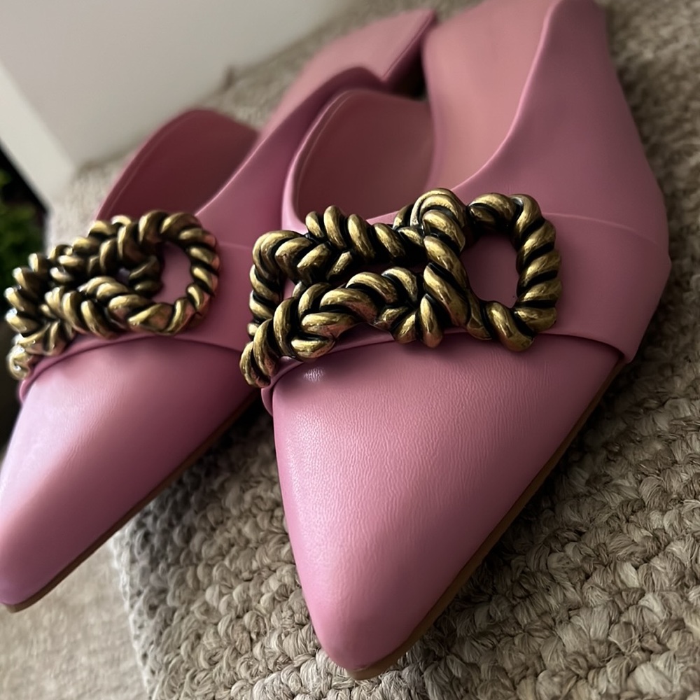 Color me impressed in a bright, pointed Open Edit mules! - Picture 10 of 10